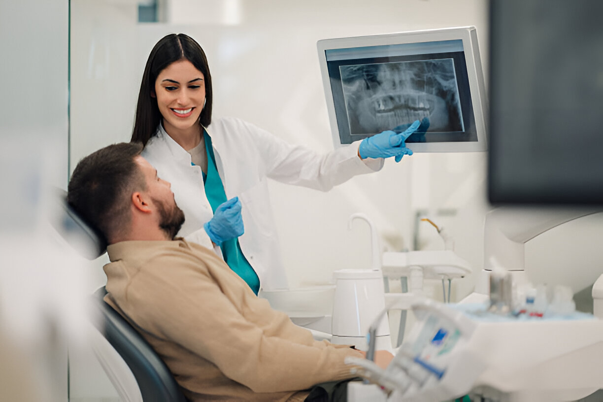 Emergency Dentist in Houston: When Should You Call?